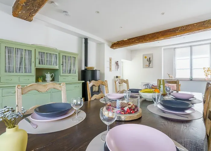 L'Escapade De Pierrefonds Au Pied Du Chateau - Your Sweet Loc